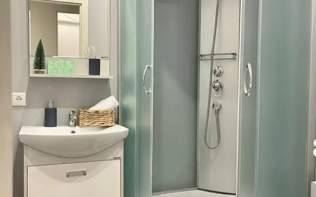 Квартира ОВАПАРТ для 2 гостей в 3 минутах пешком от станции МЦК ЗИЛ