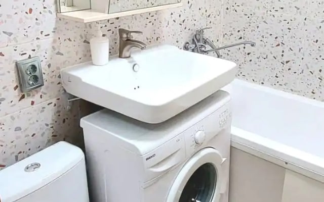 Квартира Дом у Озера в Парке Якутова