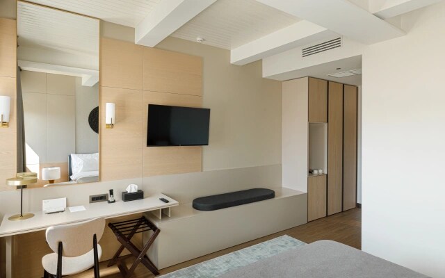 Отель Roar Boutique Hotel