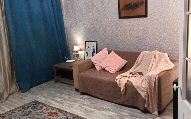 Квартира Двухкомнатная Улица Красина 60