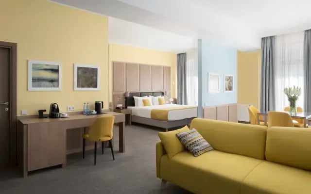 Отель Golden Tulip
