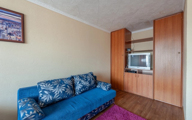 Apartment ALLiS-HALL on Chelyuskintsev 23