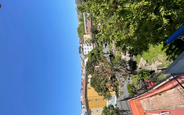 Апарт-отель Arat Suites
