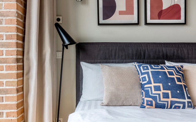 Bridgeloft Apartment