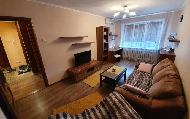 Квартира на Коммунальной 22а