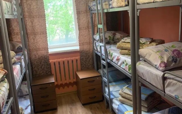 Хостел Hensi