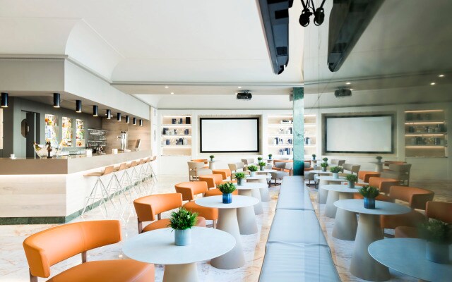 Отель Salles Pere IV Hotel