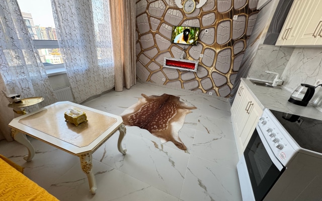 Квартира Дизайнерский люкс с камином и шкурой оленя