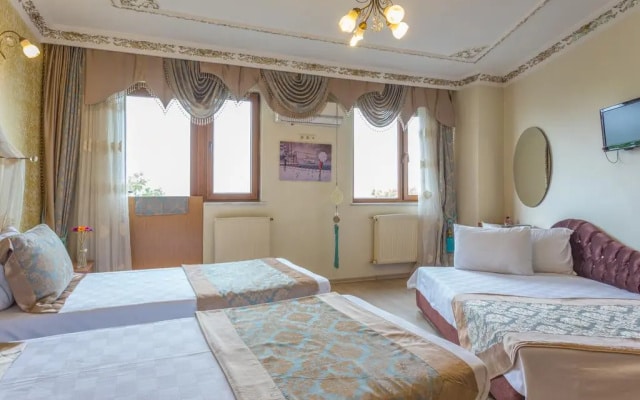 Sea House Suites