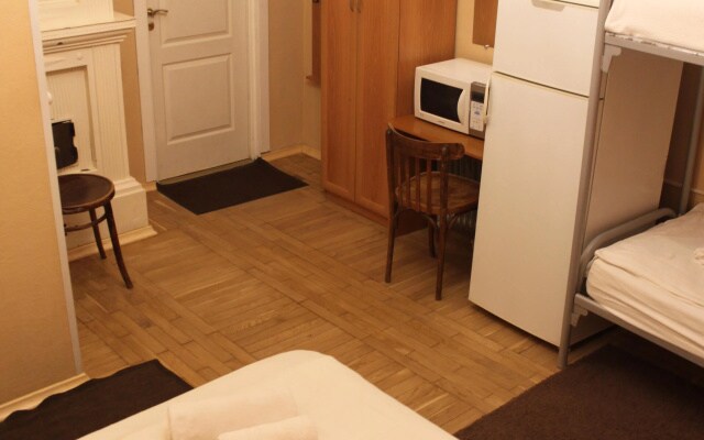 Меблированные комнаты Old Flat на Восстания