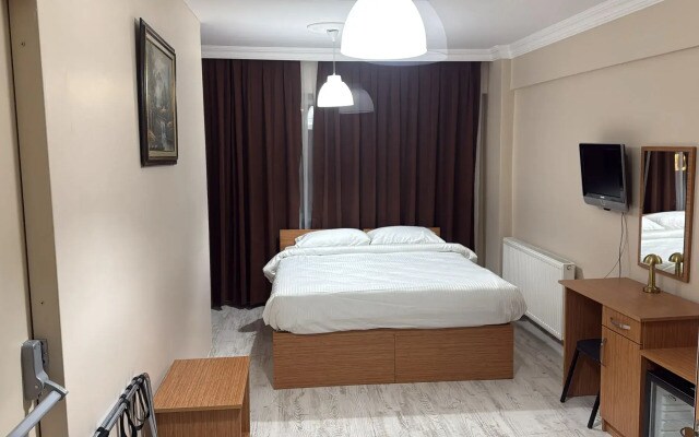 Lion Stone Hotel