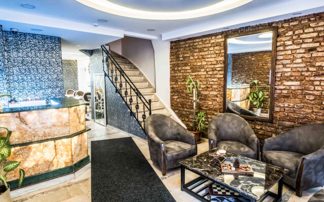 Bed&Breakfast Lazz City Hotel