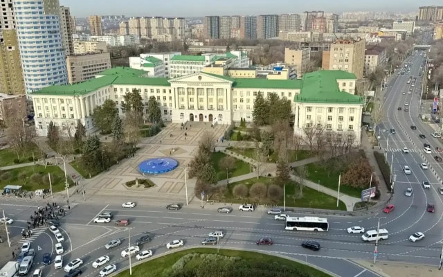 Апартаменты Студия в Центре Города Возле ЦГБ