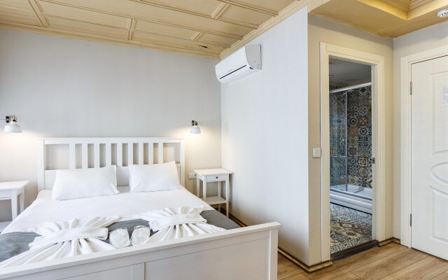 Miro Mansion