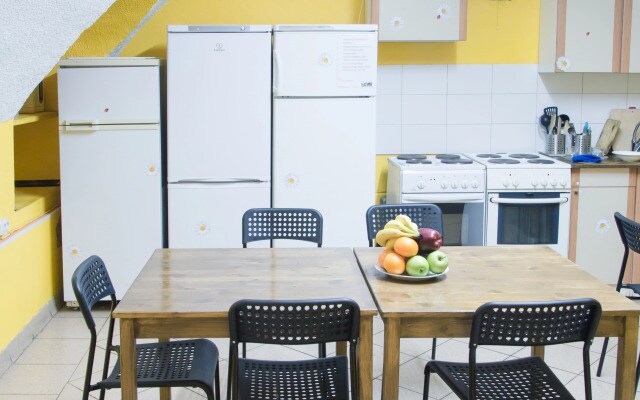 Liniya Hostel