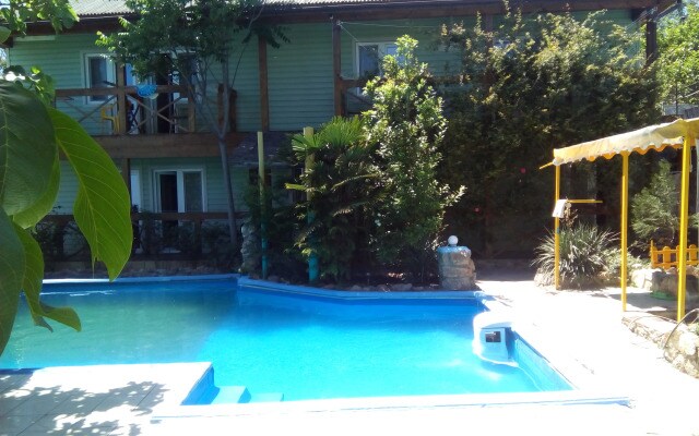Hotel Semeiniy