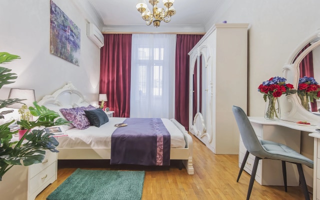 Квартира GM Apartments Уютная двушка рядом с Кремлем и Арбатом