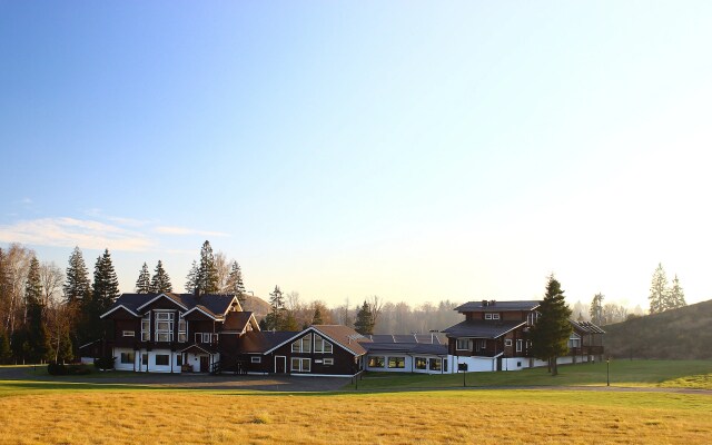 Загородный отель Tseleevo Club & Resort