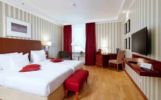 Palace Bridge Hotel