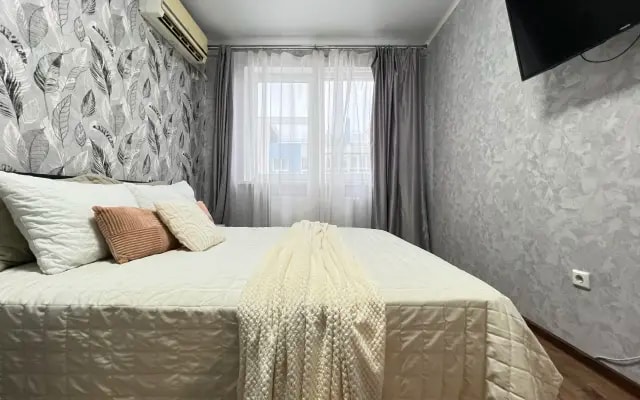 Квартира КакДома 1-комн Победы 145-158 у парка Галицкого
