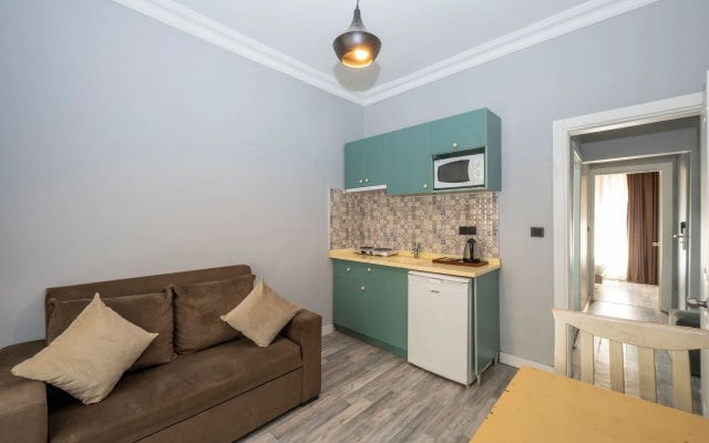 Апарт-отель Cirrus Suites