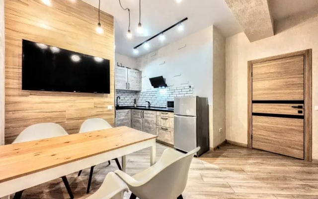 Апартаменты M Apartments SvetlanaPark 2