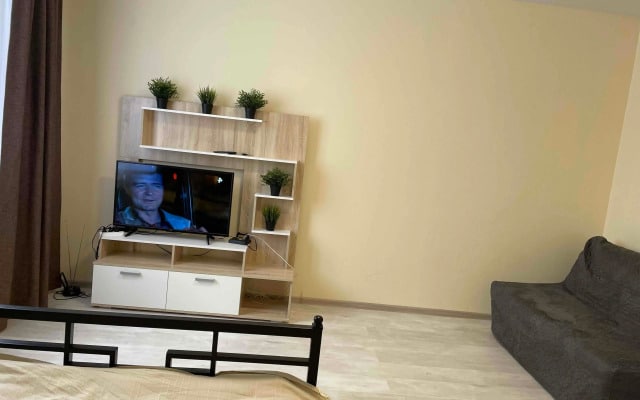 Квартира Уютная однокомнатная Сутки Калуга в ЖК Новые Черемушки по адресу Хрустальный 29.