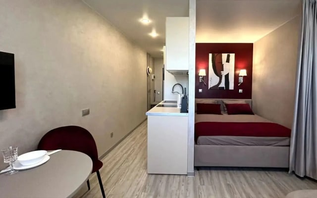 Квартира Яркая Студия в Авеню Апарт