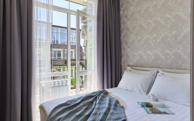 Апартаменты Red Apartments Арт Лайт Сити Эдит