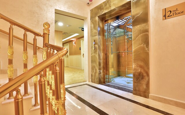 Отель Emirhan Palace