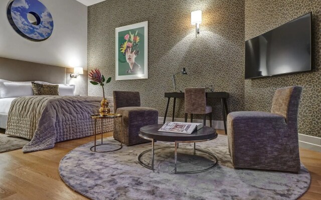 Бутик-отель H15 Boutique Hotel