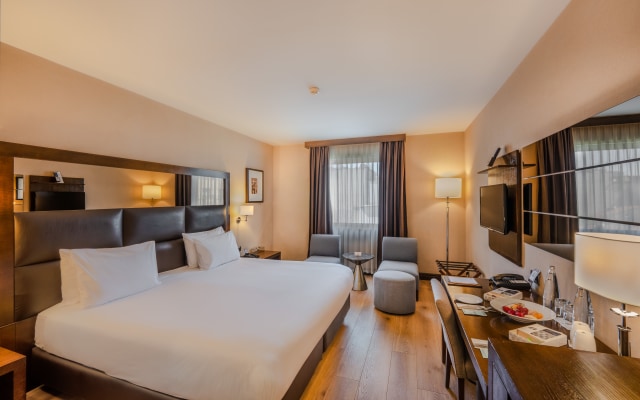 Midtown Hotel