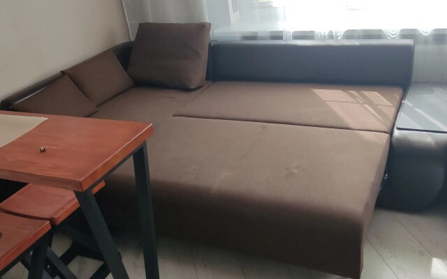 StudiyaLoft Balalaika Flat