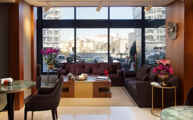 İzz Hotel Koşuyolu