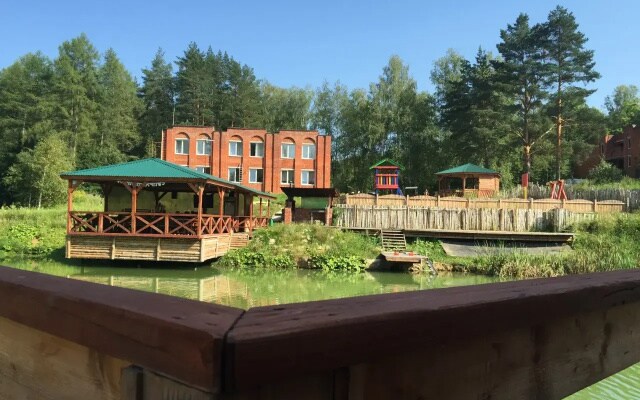 Гостиница Берлога