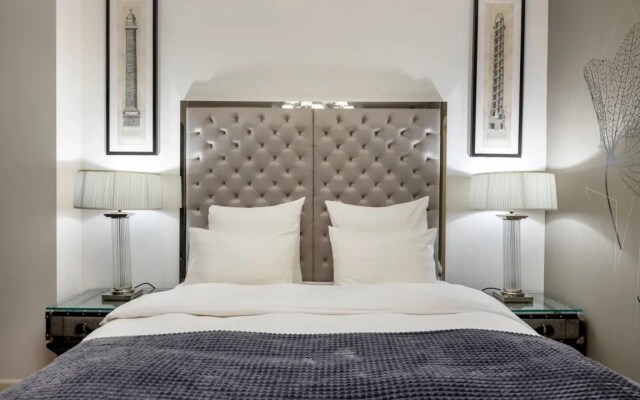 Rockmond 61 Junior Suite 3