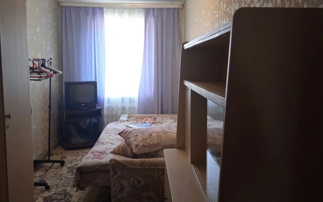 Квартира трёхкомнатная в посёлке Орджоникидзе