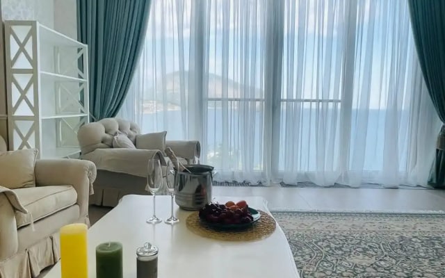 Квартира с видом на море