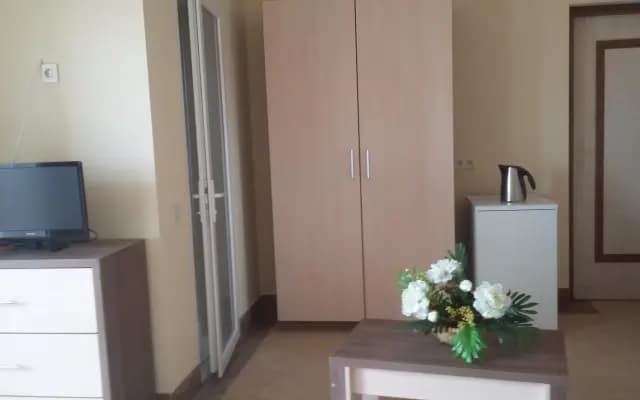 Zapadnyij Hotel