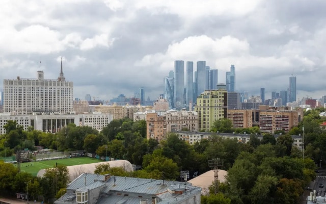 Апартаменты Улучшенные Трехкомнатные с Видом на Москва Сити: Изба/Кудринская Высотка