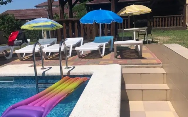 Апартаменты Veles House Дружбы 15