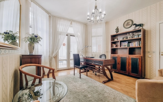 Вилла Гренч