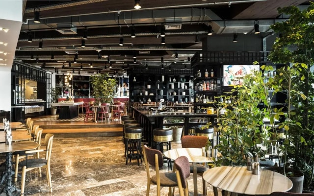 Отель The Marmara Pera