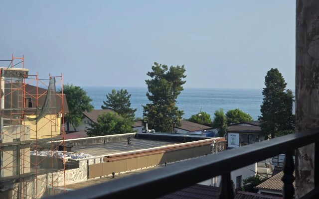 Квартира с видом на море и горы