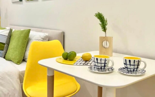 Апартаменты 1 Weekend Place Hotel Вернадского