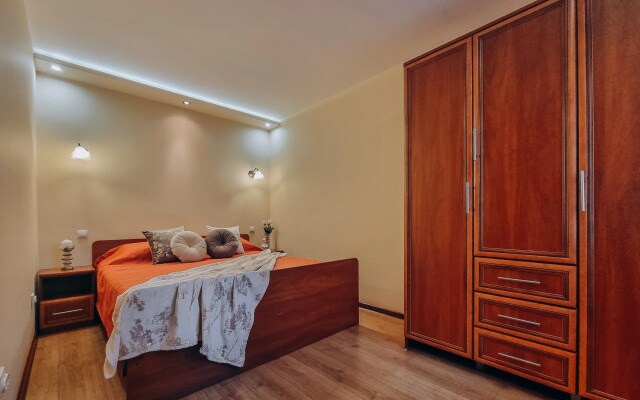 Квартира LovelyHome39 в Сердце Города