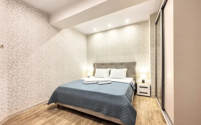 Апартаменты M Apartments SvetlanaPark