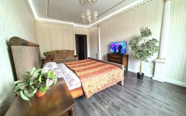 S Prostornoy Lodzhiey I Vidom Na Gorod Apartments