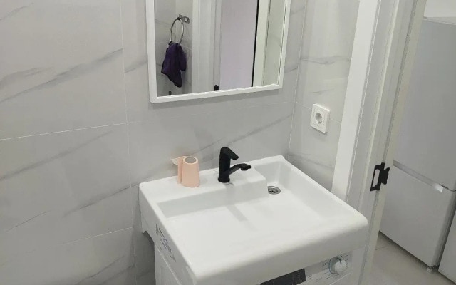 Апартаменты Apartsharing Стрелковая 18 кв 8