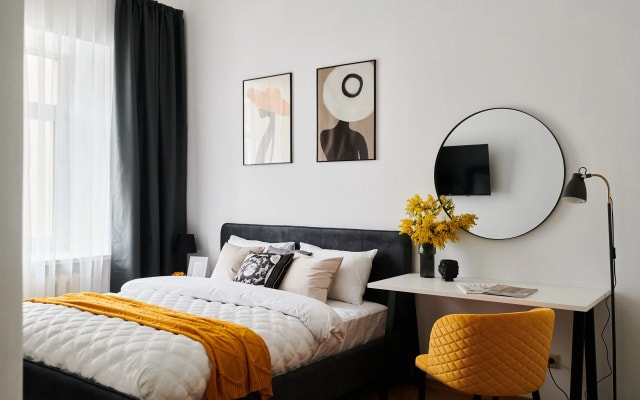 Квартира GM Apartments Яркая Трехкомнатная у Красной Площади